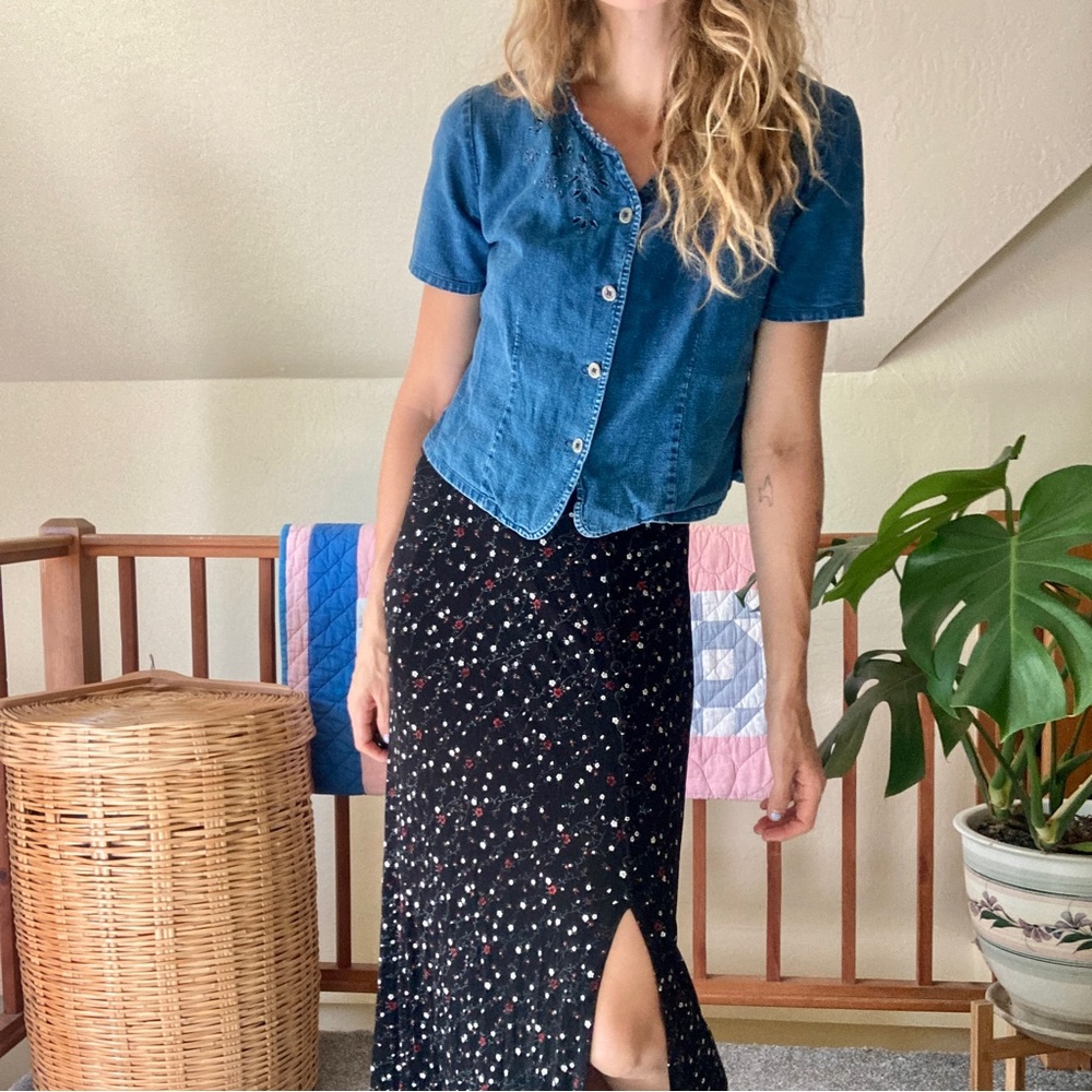 ❤️SOLD❤️Vtg cropped denim shirt